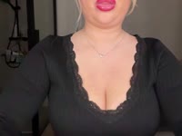 Ik ben hier om te geven wat je nodig hebt - met een lichaam dat smeekt om aangeraakt worden en een verbeelding die geen grenzen kent. Kom spelen en ontdek hoe ver we kunnen gaan...