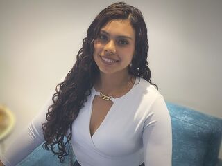 hot cam girl fingering pussy AlejaJara