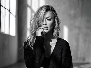 hot striptease web cam KaylinWhite