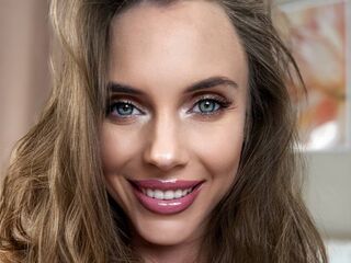 cam babe MichelleRouz