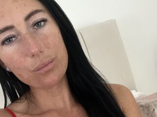 naughty camgirl masturbating with dildo OliviaaRosee
