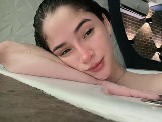 naked webcam girl CamilaMalkovich