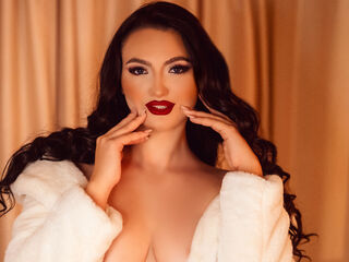 naughty camgirl masturbating MoniqueDare