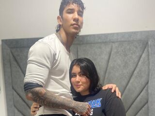 camcouple video chat CristinaAndOwen