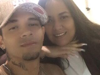 cam couple photo YobanaReina