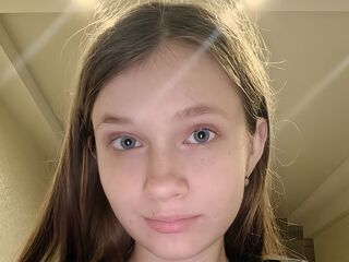 mastubating web cam girl AdelaideCelius