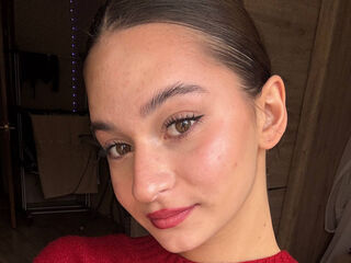 naked cam girl fingering pussy AlisenBrown