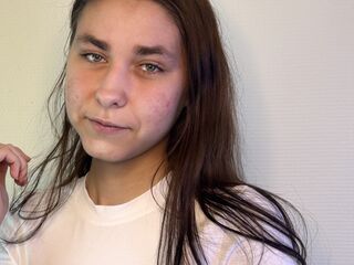 camwhore masturbating with dildo AngelaDefelice
