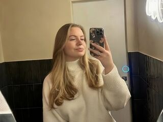 naughty chat room AryaThomas