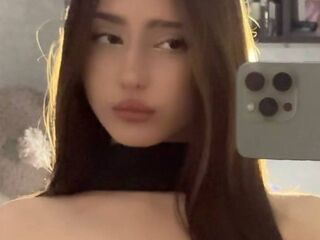 hot camwhore BellaJersiquins