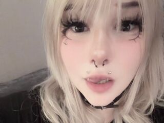 fingering webcam girl BillyeRom