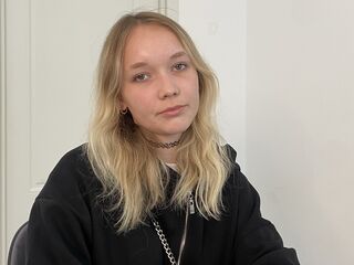 dirty webcam picture BonnieRad
