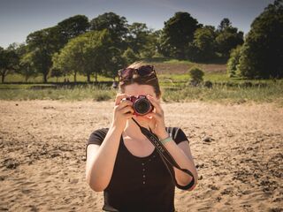 camgirl spreading pussy BrightEmma