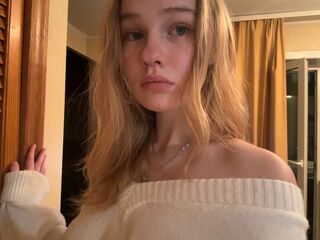 adult cam chat room BrittaneyCreitz