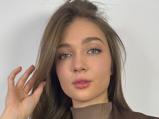 live-chat CarlenaBoulay