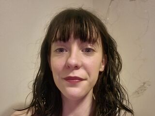 naked girl with webcam CharlotteAnne