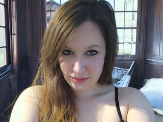 naughty cam girl masturbating with dildo CorrieLodge