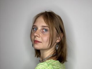 hot webcam slut DenniseVerso