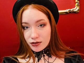 cam girl showing tits DevonaDarby