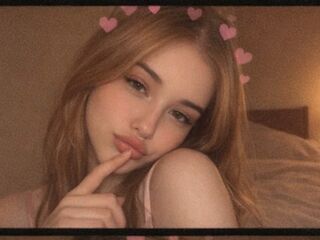 spy webcam ElaraWinslow