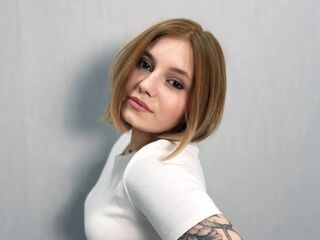 camslut spreading pussy ElenorLandes