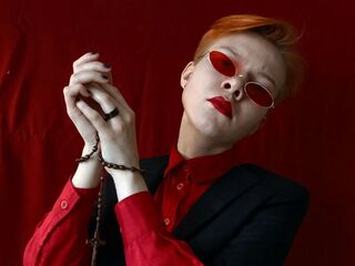 camgirl masturbating with vibrator ElnoraCran