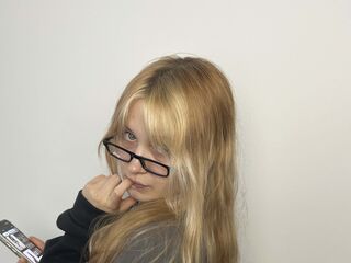 naked camgirl gallery EloiseGow