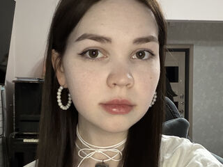 teaser webcam EmilyCarler