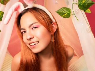 cam girl spreading pussy EmmaMonnet