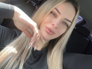 show live EmyiliaBliss