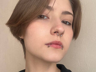 live cam girl picture EssieAcheampong