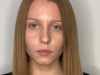 fingering girl chatroom FawnTobin