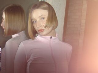 fingering camgirl video IngraKate