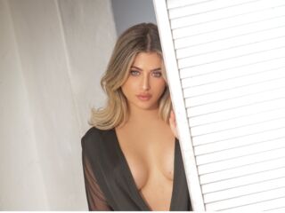 girl shaving pussy IrinaMolkova