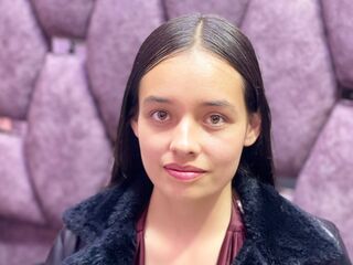 cam girl cam chat IssaMontenegro