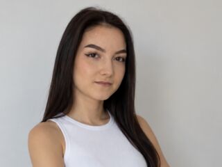 chatrubate cam girl JacquieShouse