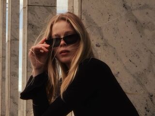 fingering cam girl video JenaeWaneka