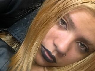 camgirl masturbating with sextoy JessieArteagas