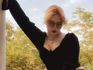 live webcam performer KaleighCollett