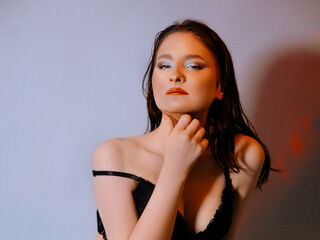 camgirl video chat KiraClair