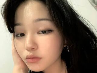 adultcam pic KizzyScheidegger