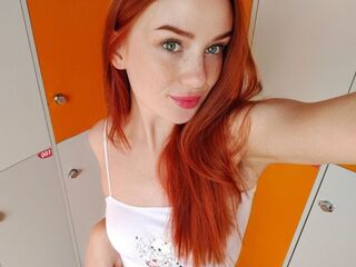 cam girl playing with sextoy LanaGriffin