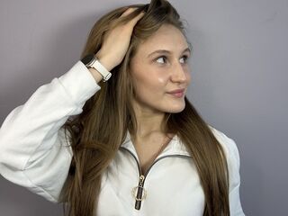 adult hardcore cam LatrinaBrounson