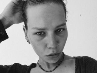 hot video chat LeeanneYepes