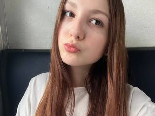 cam LinaSkatel
