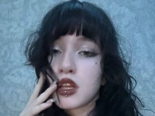 girl cam free LouisePerrish