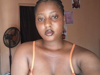 camgirl showing pussy LuciaKay