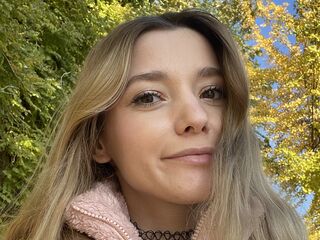 hot cam girl masturbating LunariaVelvet
