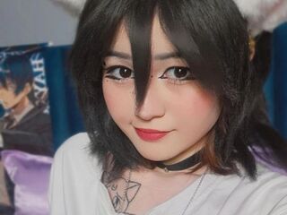 beautiful webcam girl LuoMay