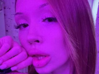 cam girl masturbating with sextoy MargueriteBoblak